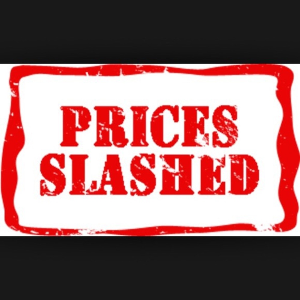 ‼️Prices Slashed! Check out my closet!❤️ 😘